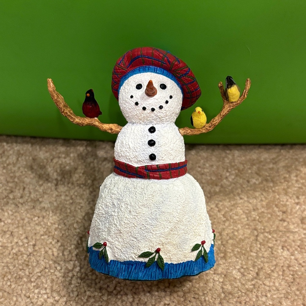 Lenox Pretty in Plaid snowman